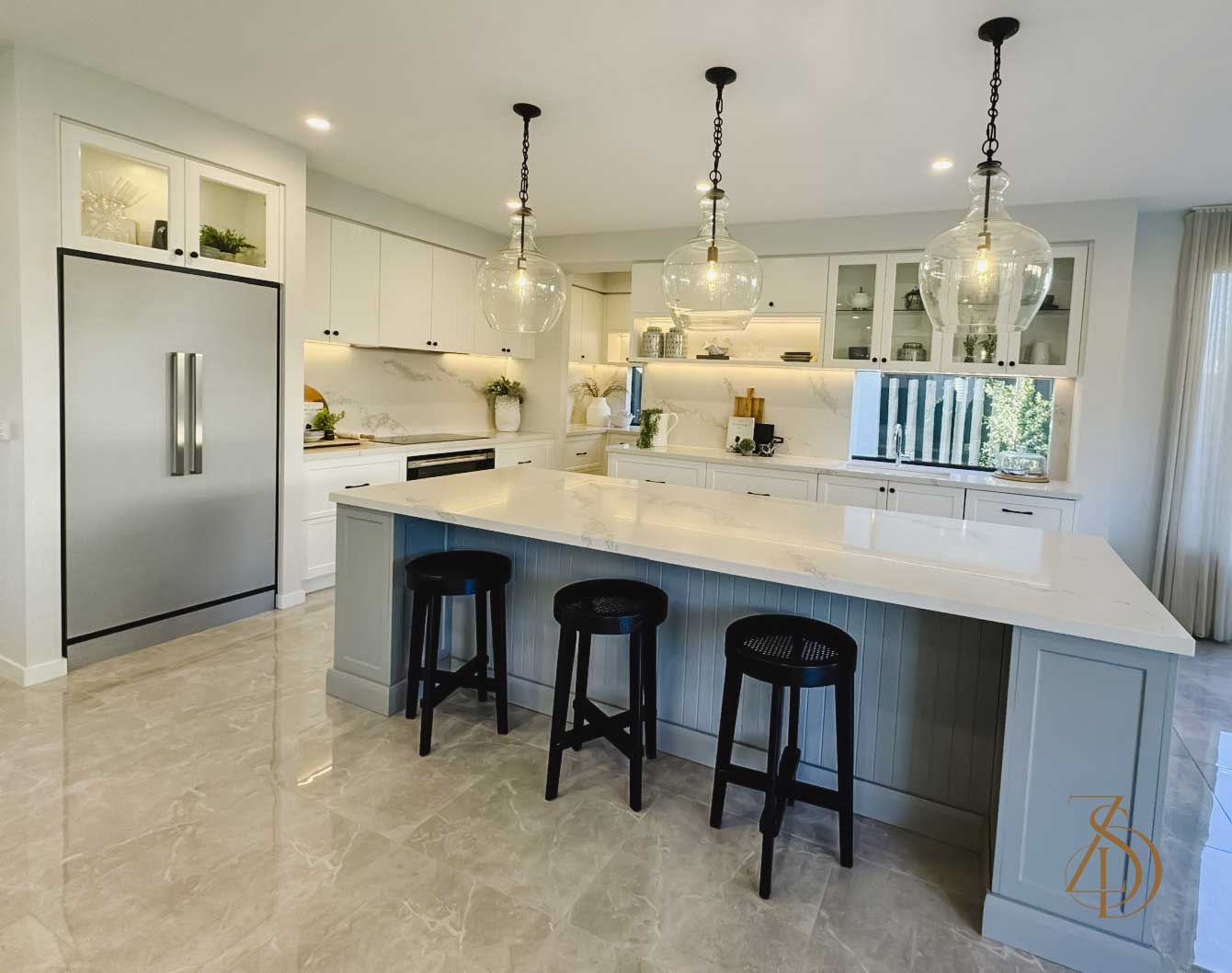 modern kitchen designs with warm lighting and contemporary finishes